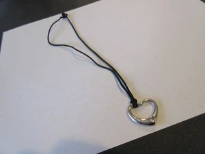 Tiffany & Co. Sterling Silver floating heart nylon strand Necklace 15" 7g - Bild 1 von 4