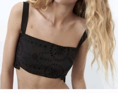 Top corto bordado Zara negro talla S nuevo con etiquetas Foto 1 de 4
