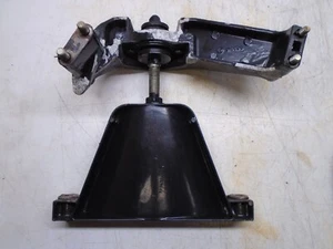 U4 OMC Cobra GM 3.0L Engine Mount 3852586 3854251 914495 - Picture 1 of 4