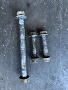 1985 1986 SUZUKI LT250R QUADRACER REAR SHOCK ABSORBER BOLTS LINKAGE MOUNT - Picture 1 of 3