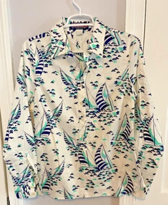 Vineyard Vines Damengröße 6 tailliertes Popover-Langarmshirt mit Segelboot-Druck - Bild 1 von 6