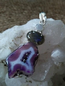 BEAUTIFUL NEW PURPLE AGATE + 2 stones PENDANT 3" HANDCRAFTED JEWELRY - Picture 1 of 3