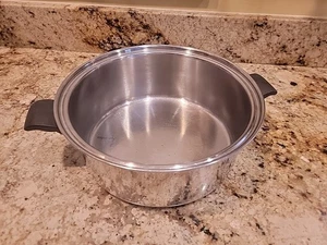 CUTCO Stainless 5 Ply Aluminum Core 6 Qt Stockpot Dutch Oven No Lid Made In USA - Picture 1 of 6