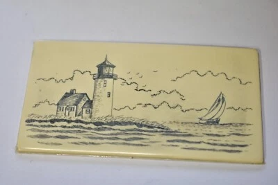 RECTÁNGULO PLÁSTICO VINTAGE 84mm x 45mm FINUX SCRIMSHAW • Casa de luz náutica  Foto 1 de 2