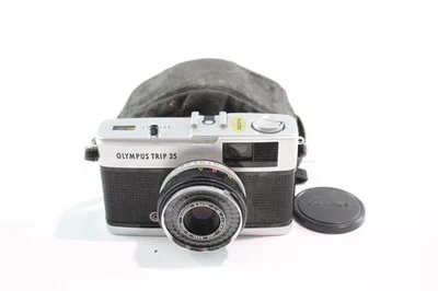 Vintage Olympus Trip 35 Compact Film Camera Working w/ D. Zuiko 40mm F/2.8 Lens - Image 1 of 4