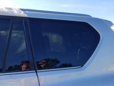 16 2016 LEXUS GX460 QUARTER GLASS LEFT DRIVER  Foto 1 de 4