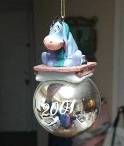 Vintage Eeyore On Sled 2001 Glass Ball Christmas Christmas Ornament~Disney - Picture 1 of 6