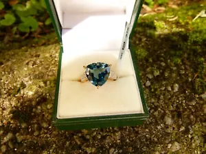 Gemporia 9 Karat Gelbgold 7,76 Karat Blau Topas & Weiß Zirkon Ring Größe N 1/2 Brandneu mit Etikett - Bild 1 von 4