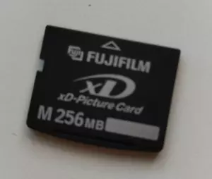 Genuine Fujifilm xD Picture Memory Card Type M 256MB Fuji Olympus Camera Japan - Picture 1 of 2