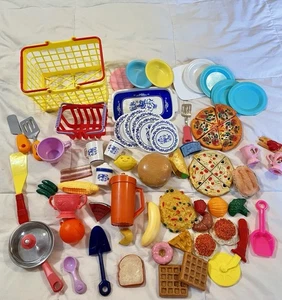50+ utensilios de cocina vintage para jugar comida falsos - Imagen 1 de 11
