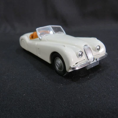 Modelo fundido a presión vintage Corgi Jaguar XK120 Foto 1 de 4
