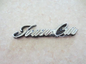Original Ford Lincoln Town car metal emblem /// badge // - -- ------ - Picture 1 of 4