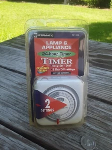 Lámpara y electrodoméstico intermático de colección temporizador enchufable 24 horas... stock antiguo sin usar - Imagen 1 de 9
