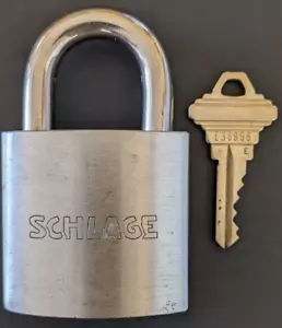 Schlage Super Duty Steel Commercial Padlock w Key - 1" Shackle - EXC / RARE - Picture 1 of 6