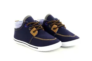 Boys Vince Air Soft Navy Blue Denim Lace Up Canvas Trainers size UK6 - Picture 1 of 1