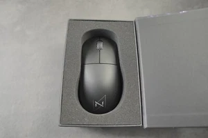 Nyfter Elt 4K Wireless Ergonomic Gaming Mouse - Bild 1 von 1