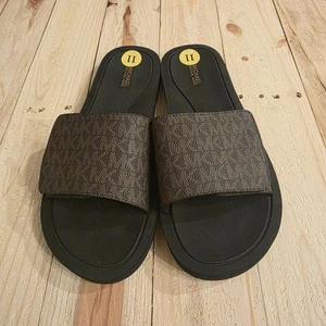 Michael Kors Wade Womens Size 11 Brown Signature Logo Slide Sandals MSRP $99 New - Picture 1 of 5