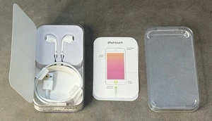 Apple iPod Touch 7a generazione A2178 256 GB - scatola OEM + EarPods e cavo - NO DISPOSITIVO - Foto 1 di 4