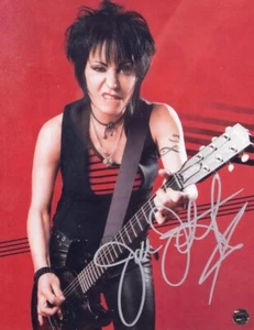 JOAN JETT - THE RUNAWAYS signiertes Foto - berüchtigte Rockband - Nachdrucke - Bild 1 von 1