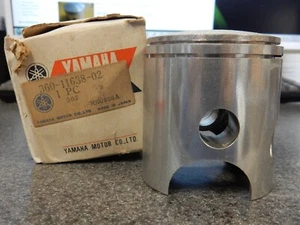 NOS Yamaha 4TH O/S 1.00mm 65.00mm Piston 1974 RD350 360-11638-02 - Picture 1 of 8