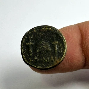 VERY RARE ROMAN BRONZE COIN MARCUS IUNIUS BRUTUS AR DENARIUS EID MAR 42 BC - Picture 1 of 4