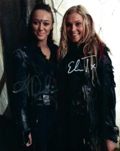 Alycia Debnam Carey Eliza Taylor Autographed 8x10 Photo Signed Pic Nice + COA - Picture 1 of 1