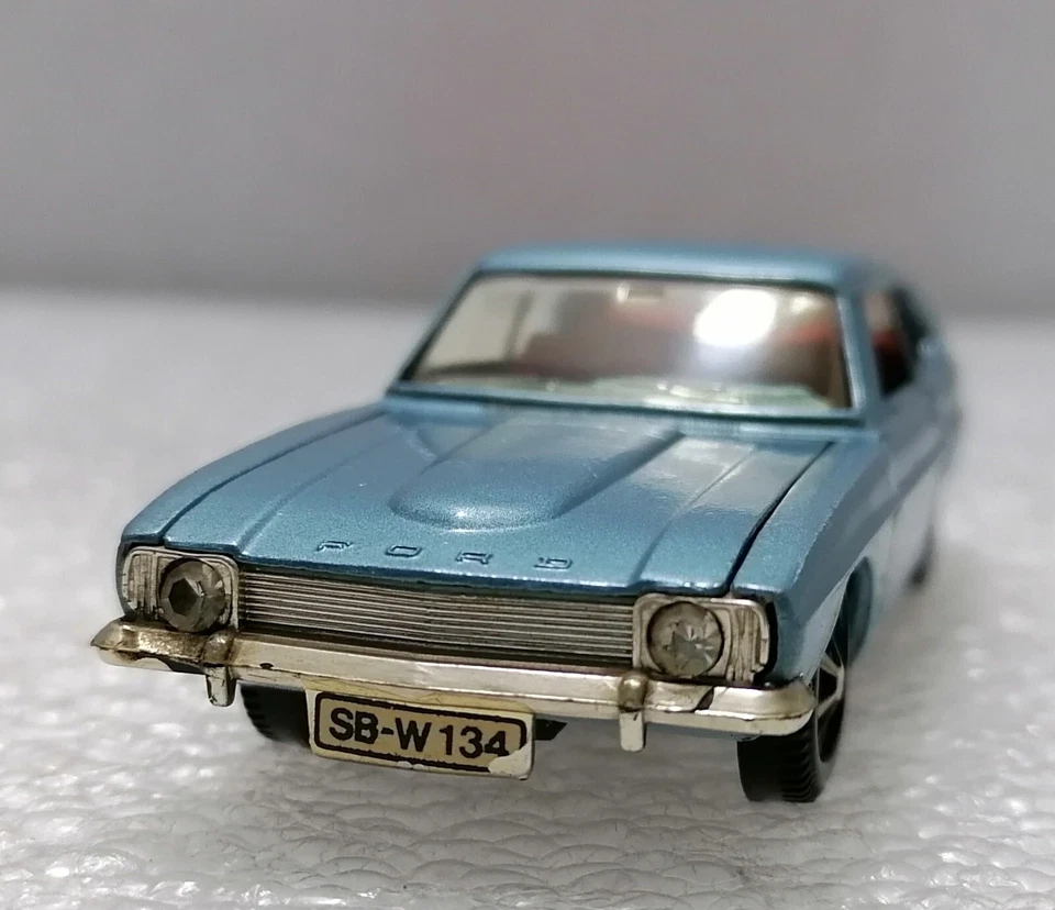 FORD CAPRI 2300   - Vintage Marklin 1822 , Made in Germany 1970 - Image 1 of 4