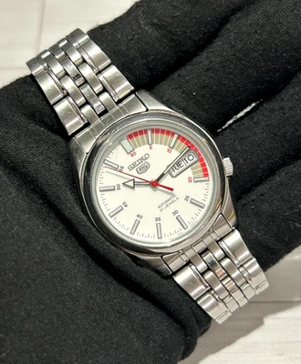 Reloj para hombre Seiko 5 automático 7S26-01V0 esfera blanca día/fecha b248 Foto 1 de 4