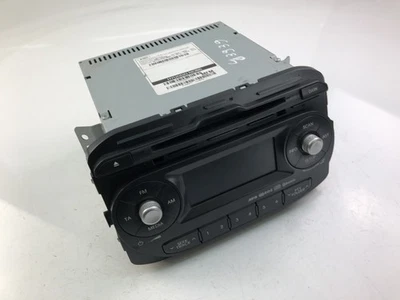 KIA Y3939 PICANTO TA Radio CD Music 961701Y261MB2 [PIN/CODICE NON INCLUSO] - Immagine 1 di 4
