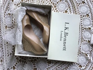 L K Bennett Taupe Maddox Patent Leather Wedge Shoes Size 6 Brand New - Picture 1 of 6