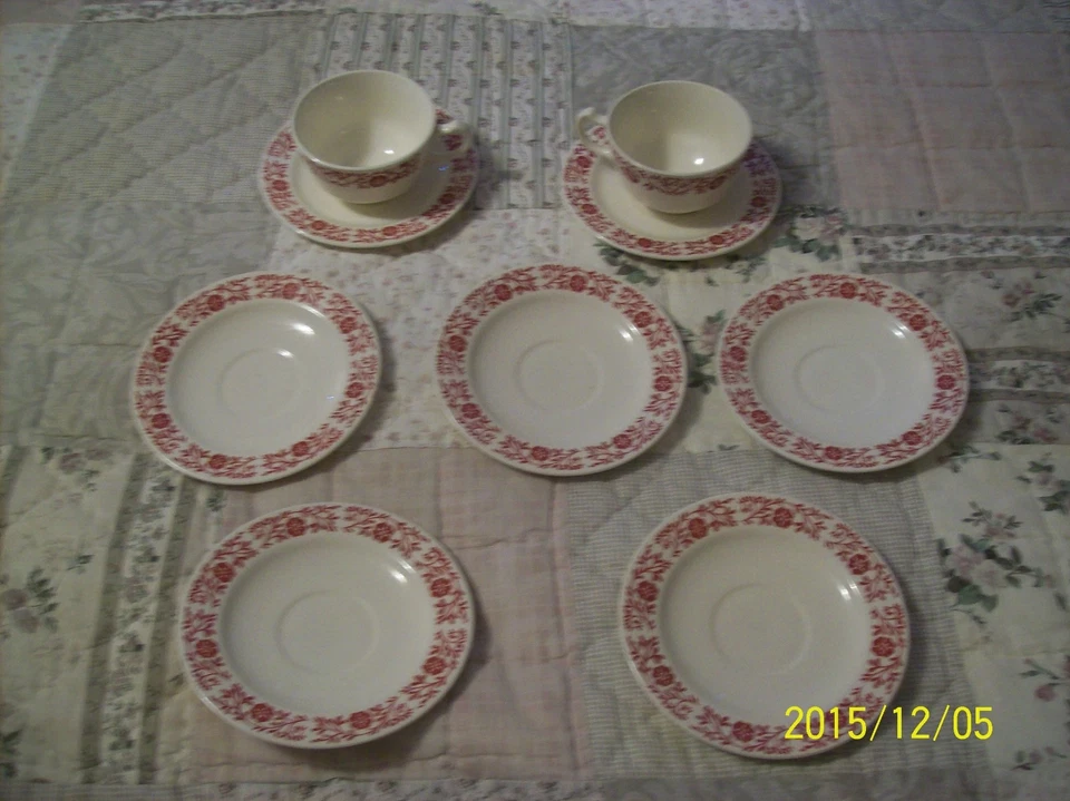 Homer Laughlin Pergamino Rojo Patrón Floral 7 Platillos 2 Tazas de Café D-46 N 6 Foto 1 de 4