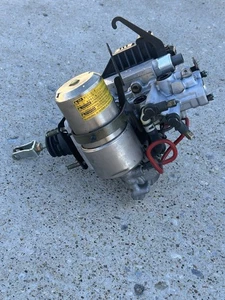 01-02 Toyota 4Runner ABS Hydraulic Pump Master Cylinder Booster Assembly AISIN - Bild 1 von 13