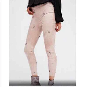 Free People Faux Suede Studded Pants Size 26 NEW - Picture 1 of 10