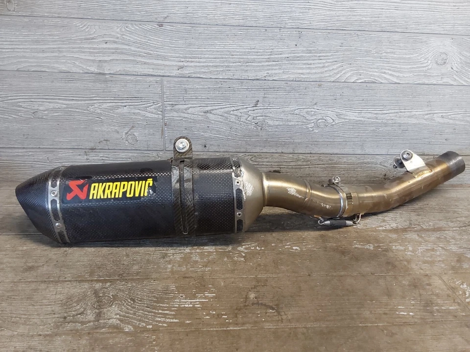 13 13-18 Kawasaki Ninja ZX6R 636 2013 silenciador de escape antideslizante Akrapovic D550 134 Foto 1 de 4