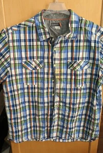 Quicksilver Mens Button Up Shirt Plaid  Size XXL short sleeve - Picture 1 of 4