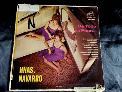 HNAS. NAVARRO Hermanas Navarro "De Todo Un Poco" Vol. VI RCA Black Label Record - Image 1 of 4