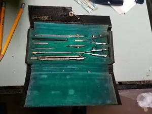 Juego de dibujo vintage de 8 piezas de aprendiz DIETZGEN  - Imagen 1 de 4