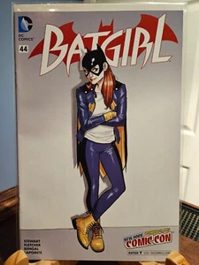 Batgirl #44 Cameron Stewart NYCC Variant VF-NM DC Comics 2015 - Picture 1 of 7
