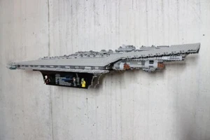 FiguHolder Soporte para tu LEGO Super Star Destroyer™ Star Wars 10221 - Imagen 1 de 1