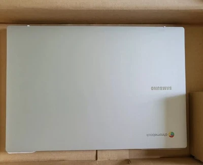 Samsung XE340XDAA-EXP 14" (4GB, Intel Celeron N4500, 64 GB eMMC) Portatile -... - Immagine 1 di 4