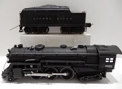 LIONEL Prewar  226E/2226W 12 Wheel Tender  TESTED-RUNS GREAT- SLIGHT BEND IN CAB - Image 1 of 4