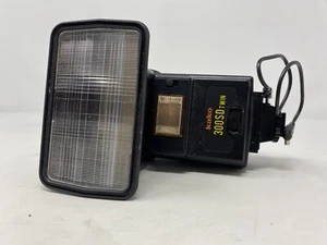 Kako 300SD Twin Flash Tiristore Dedicato - Fotografia Pellicola Ricambi o Non Funzionante - Foto 1 di 5
