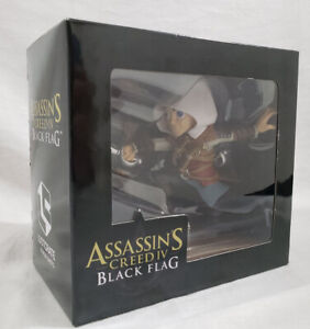 Assassin Creed IV 4 Black Flag Loot Crate Figure Statue Screen Edward Kenwway