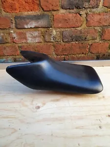 ♻️♻️ HONDA CBR125R (2004 - 2006) Front Riders Seat ♻️♻️ - Picture 1 of 9
