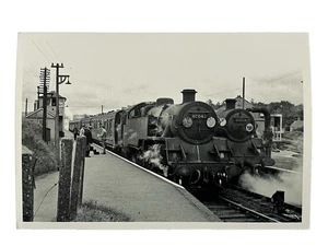 80042 & 80038 Locomotives @ Halwill Junction Railway Station Devon B/W Photo - Picture 1 of 6