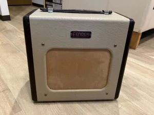 Fender Champion 600 Guitar vacuum tube amp Confirmed Operation Free Shipping - Picture 1 of 4