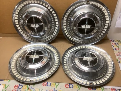 MOPAR 1956 DODGE CORONET MEADOWBROOK ROYAL CALOTA TAMPA DE RODA 15" CONJUNTO FABRICANTE DE EQUIPAMENTO ORIGINAL - Imagem 1 de 4