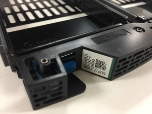 Caddy disque dur 2,5" Hitachi AMS VSP DDSCANI3-02 SAS/SATA 5541890-A J600SS - Photo 1/3