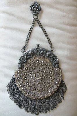 Antiguo monedero Kilt con clip para cinturón Chatelaine micro cuentas de acero de lujo de ganchillo tostado Foto 1 de 4