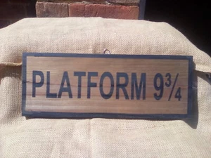   Fab retro style "PLATFORM 9 3/4 rustic wooden sign. Gift for Harry Potter fans - Picture 1 of 2